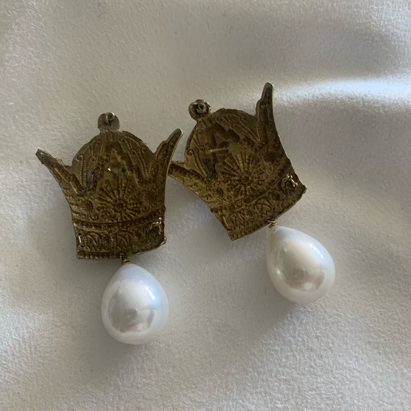 Earrings - Picture 4 of 5